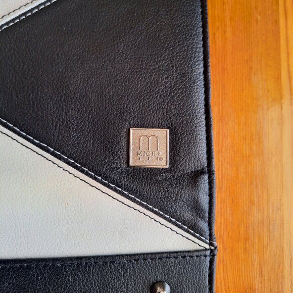 Miche Kenzie Classic Black and White Shell - Picture 2 of 3